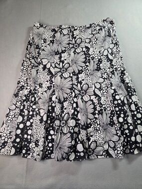 JM Collection Black and White Floral Circle Skirt